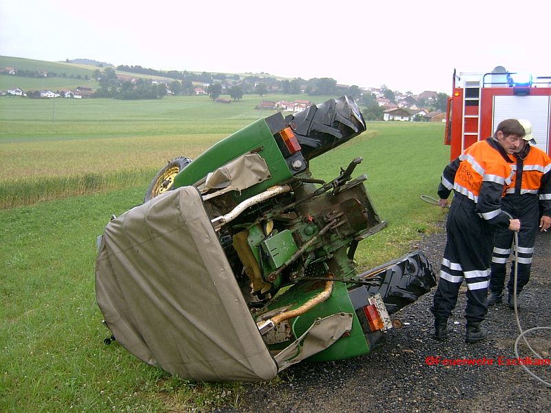 VU Staatsstrasse 05.07.05 - Pkw gegen Traktor
